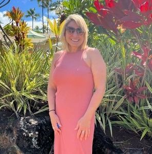 Meet your Posher, Angie